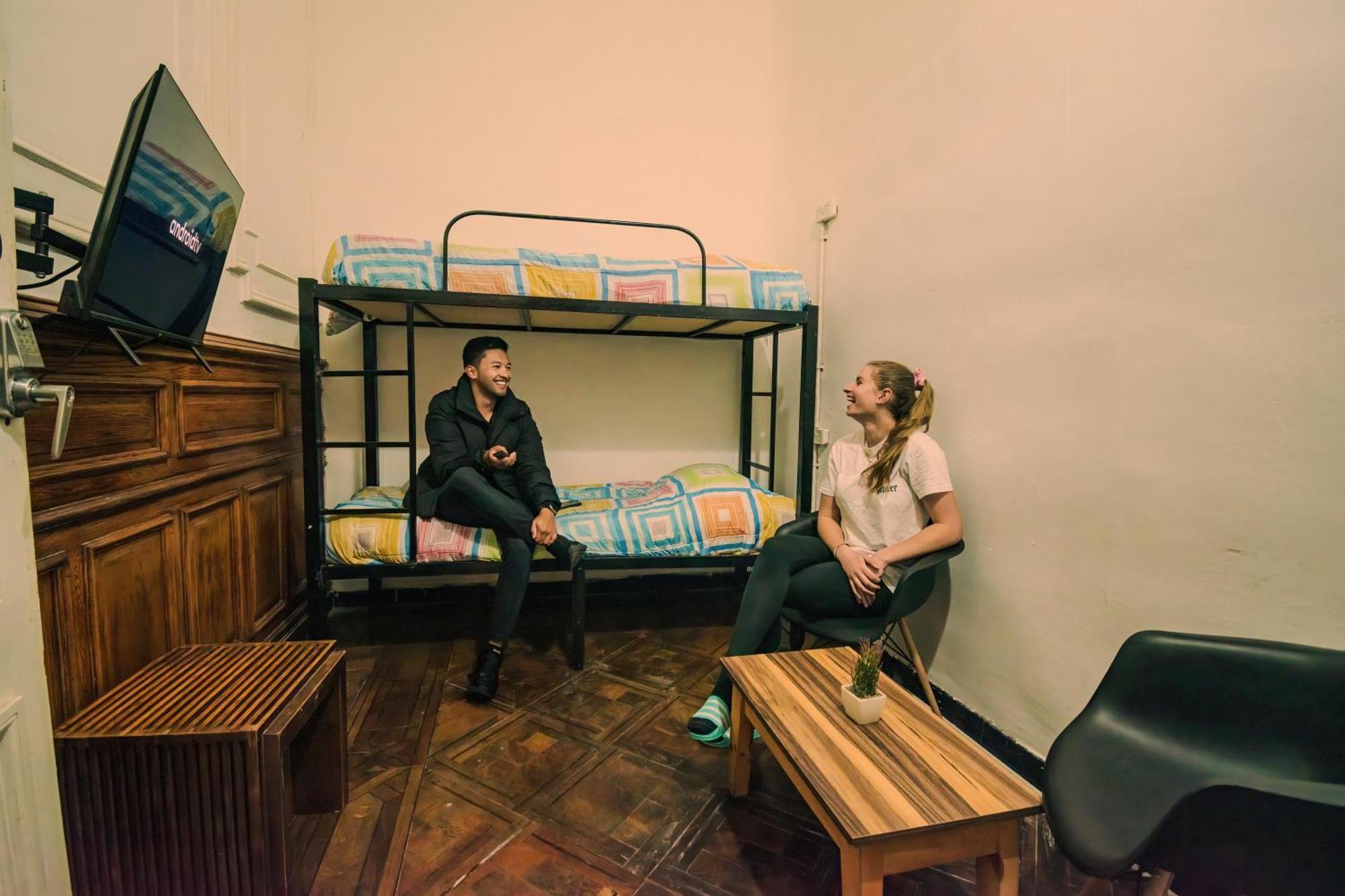 Ideal Social Hostel بوينس آيرس المظهر الخارجي الصورة